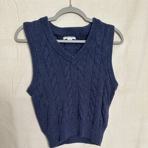 American eagle sweater vest